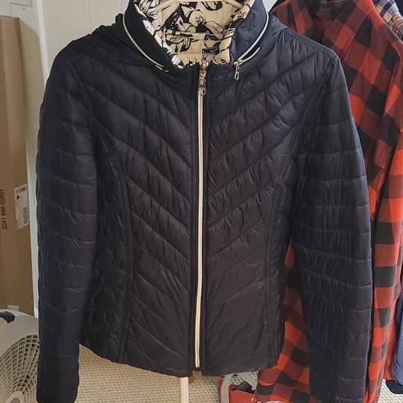 reversible packable jacket PRICED TO SELL - Picture 1 of 6